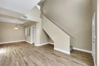 Photo #3: 2696333 Listing 