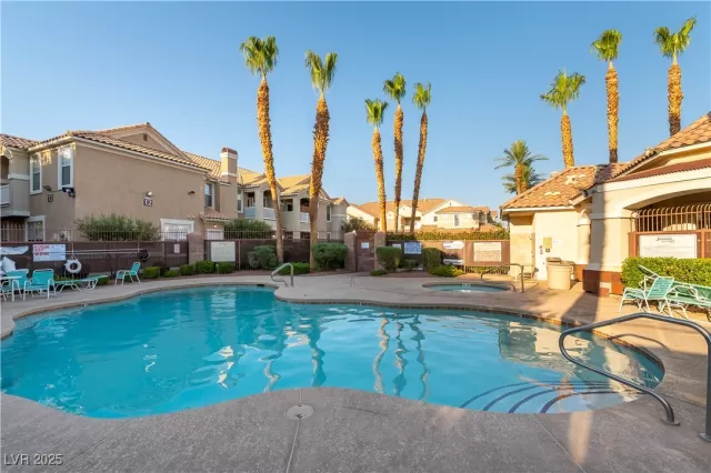 MLS: 2696361 Condo For Sale