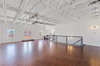 Photo #4: 2696381 Listing