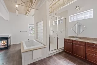 Photo #5: 2696381 Listing