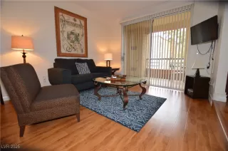 Photo #1: 2696392 Listing 