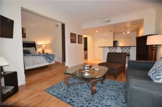 Photo #3: 2696392 Listing 