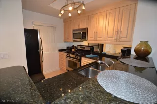 Photo #4: 2696392 Listing 