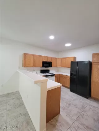 Photo #5: 2696401 Listing 