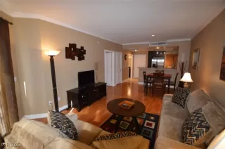 Photo #1: 2696407 Listing 