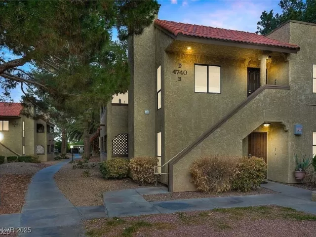 MLS: 2696408 Condo For Sale