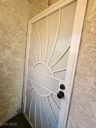 Photo #1: 2696408 Listing 