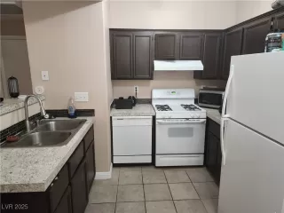 Photo #4: 2696415 Listing 