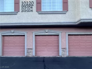 Photo #2: 2696424 Listing 