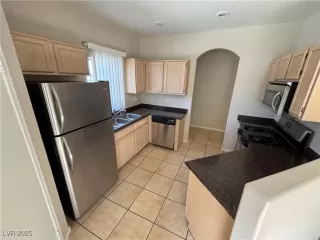 Photo #2: 2696436 Listing 