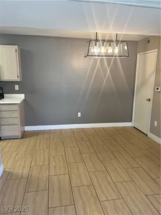 Photo #3: 2696471 Listing 