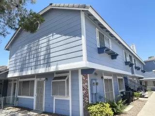 Photo #1: 2696497 Listing 