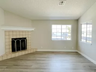 Photo #4: 2696497 Listing 