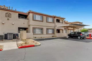 Photo #2: 2696532 Listing 