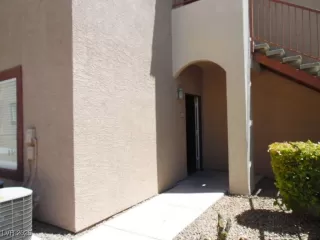 Photo #1: 2696548 Listing 