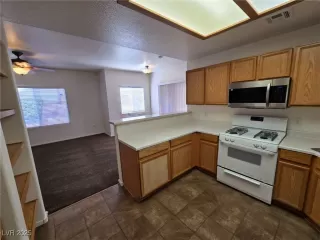 Photo #6: 2696548 Listing 