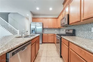 Photo #5: 2696557 Listing 