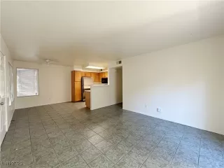 Photo #3: 2696560 Listing 