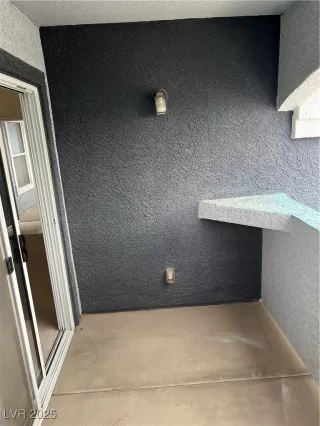 Photo #3: 2696571 Listing 