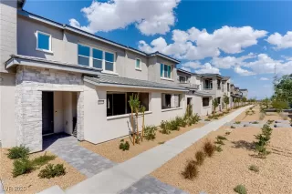 Photo #1: 2696581 Listing 