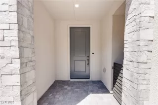 Photo #3: 2696581 Listing 