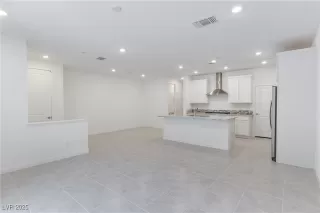 Photo #5: 2696581 Listing 