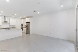 Photo #6: 2696581 Listing 