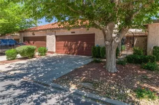 Photo #2: 2696586 Listing