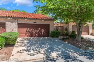 Photo #3: 2696586 Listing