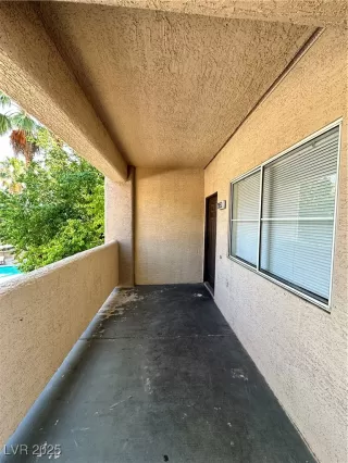 Photo #2: 2696595 Listing