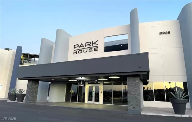 MLS: 2696600 Condo For Sale