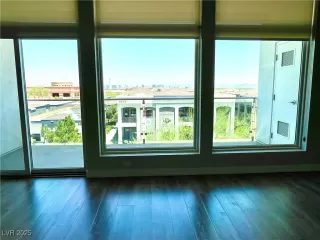 Photo #3: 2696600 Listing