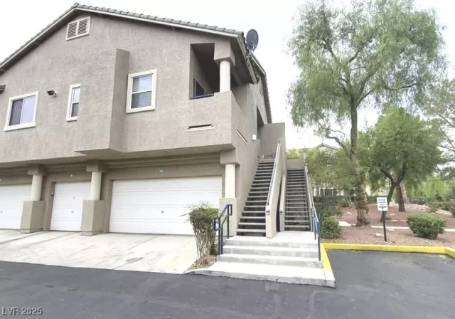 MLS: 2696605 Condo For Sale