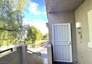 Photo #1: 2696605 Listing 