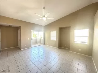 Photo #2: 2696605 Listing 