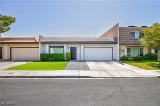 Photo #1: 2696610 Listing