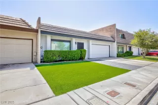 Photo #2: 2696610 Listing