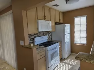 Photo #5: 2696624 Listing 