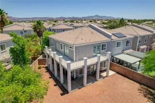 Photo #1: 2696645 Listing