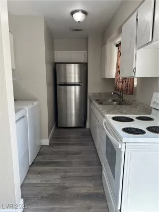 Photo #4: 2696648 Listing 