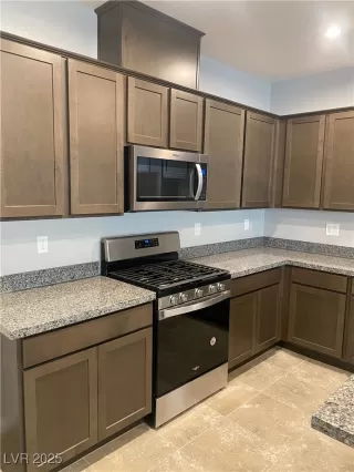 Photo #2: 2696660 Listing 