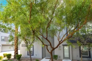 Photo #2: 2696661 Listing