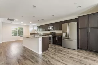 Photo #4: 2696661 Listing