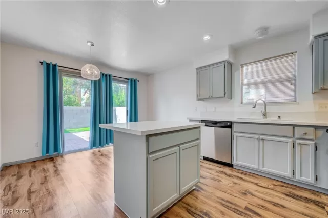 MLS: 2696702 Condo For Sale