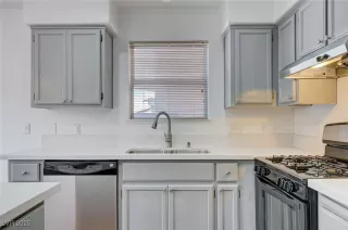Photo #5: 2696702 Listing 