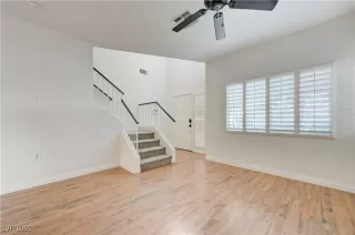 Photo #4: 2696725 Listing