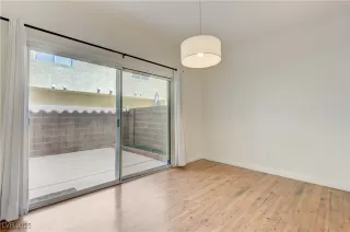 Photo #5: 2696725 Listing