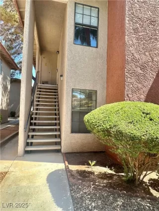 Photo #1: 2696726 Listing 