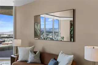 Photo #4: 2696728 Listing