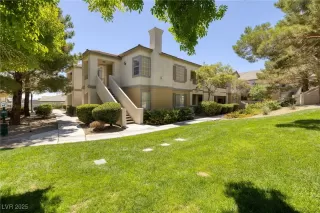 Photo #1: 2696744 Listing